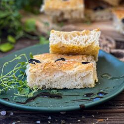 Prosta focaccia z rozmarynem i…